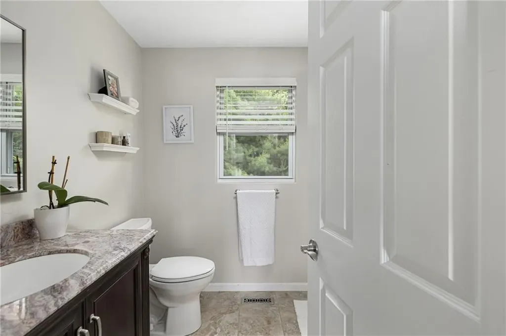 24 Cobblestone Terrace Coventry RI 02816