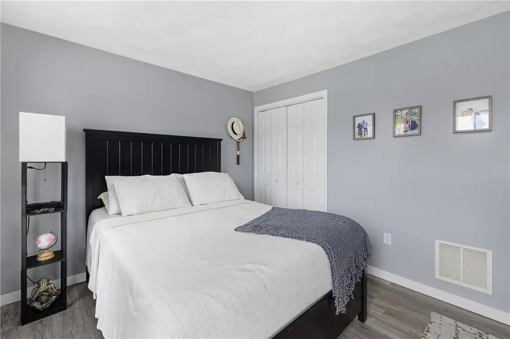 24 Cobblestone Terrace Coventry RI 02816