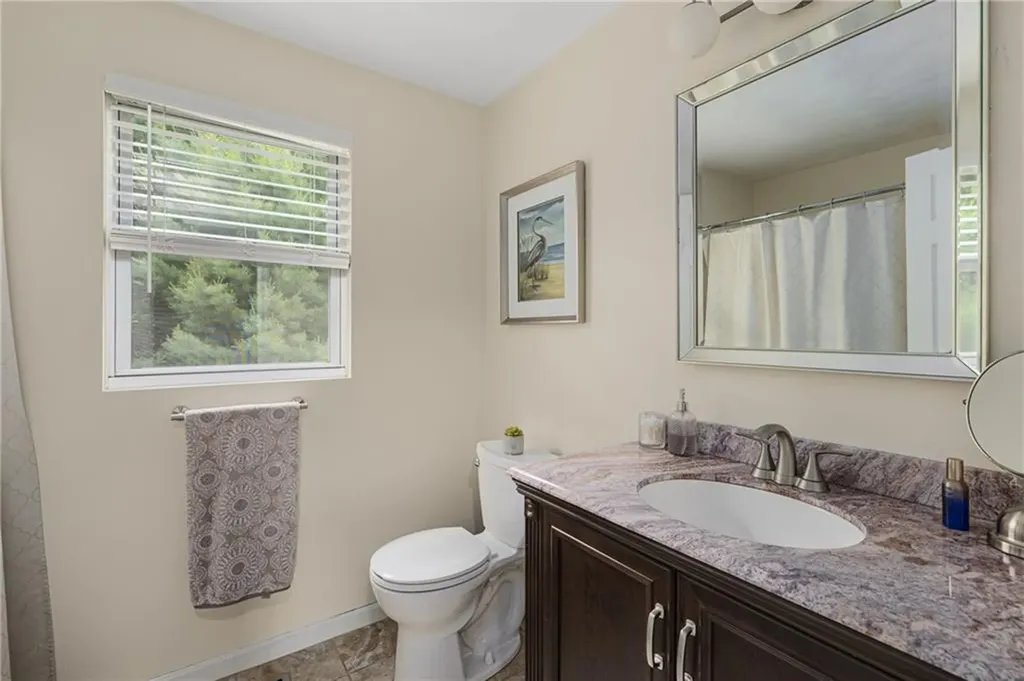 24 Cobblestone Terrace Coventry RI 02816