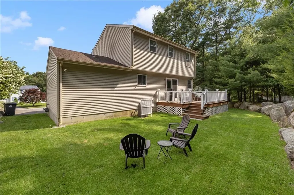 24 Cobblestone Terrace Coventry RI 02816