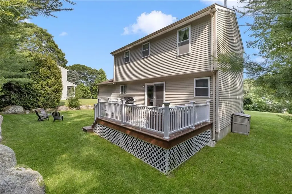 24 Cobblestone Terrace Coventry RI 02816