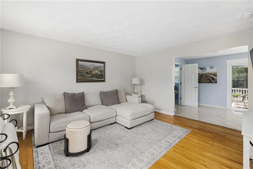 24 Cobblestone Terrace Coventry RI 02816