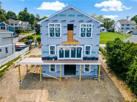 92 King Philip Avenue Bristol RI 02809