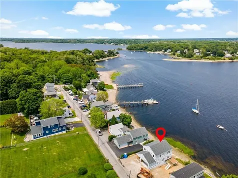 92 King Philip Avenue Bristol RI 02809