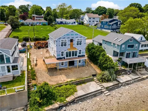 92 King Philip Avenue Bristol RI 02809