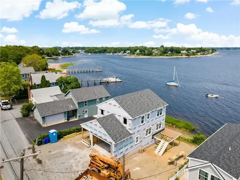 92 King Philip Avenue Bristol RI 02809