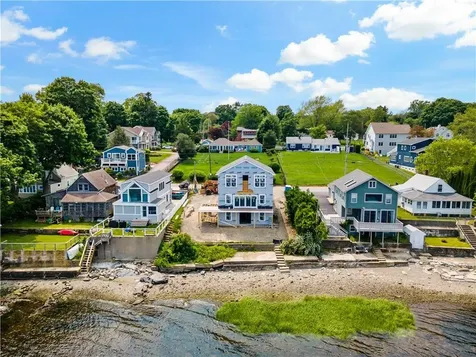 92 King Philip Avenue Bristol RI 02809