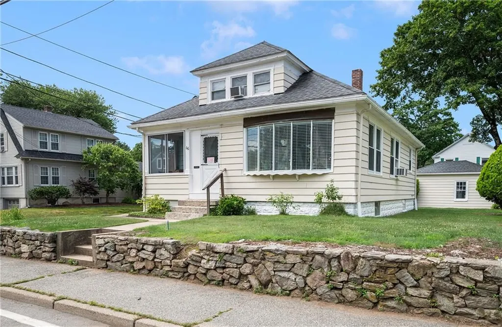 66 Dean Avenue Smithfield RI 02917