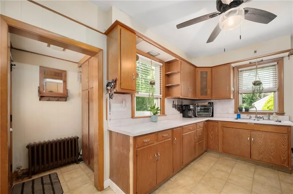 66 Dean Avenue Smithfield RI 02917