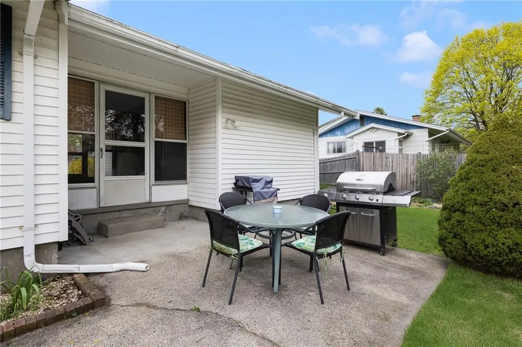 117 Newton Street Woonsocket RI 02895