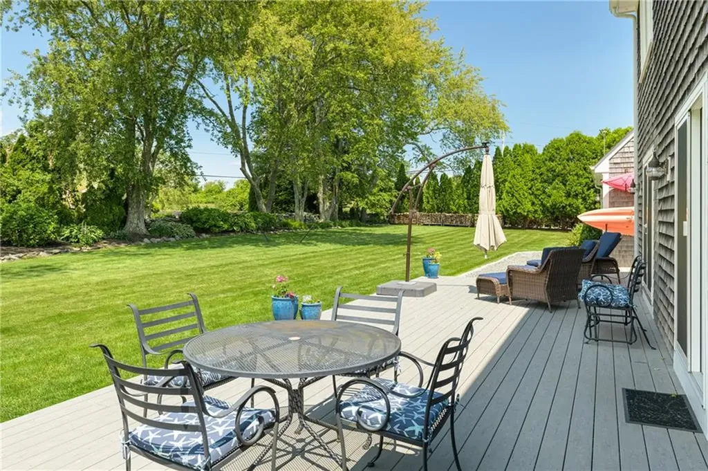 15 Roger Williams Court Portsmouth RI 02871