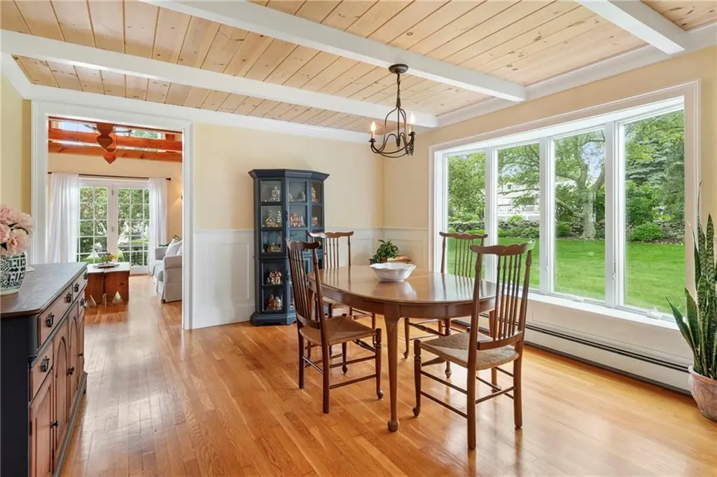 15 Roger Williams Court Portsmouth RI 02871