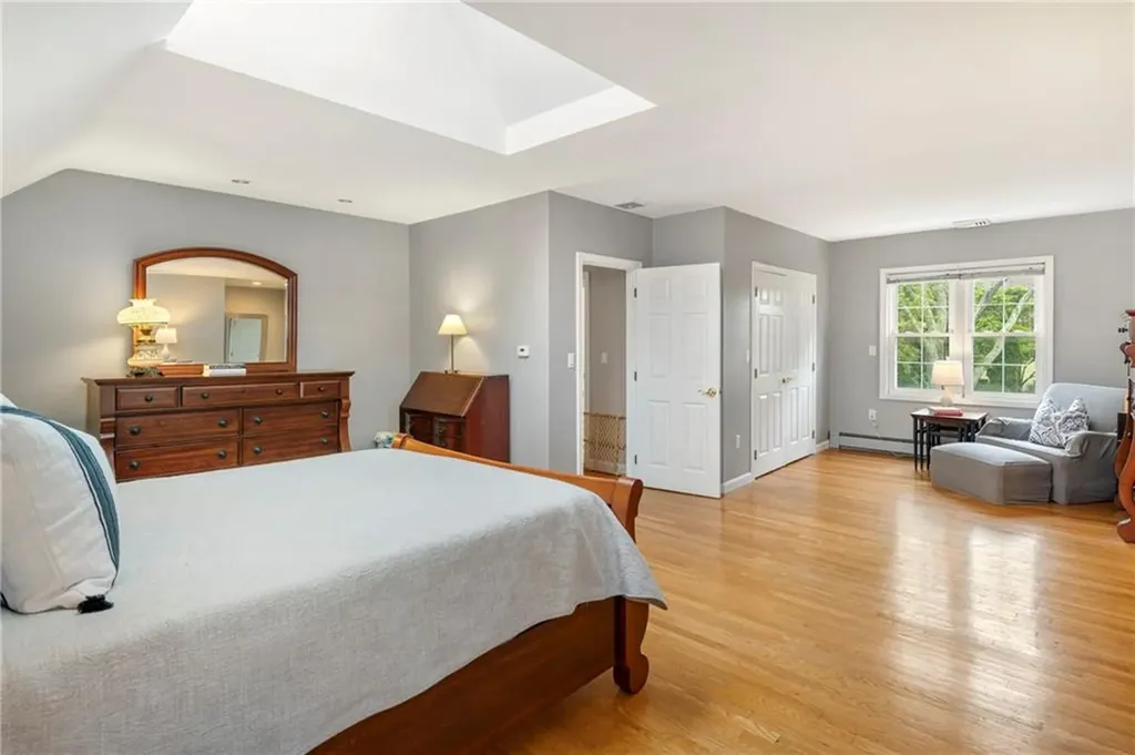 15 Roger Williams Court Portsmouth RI 02871