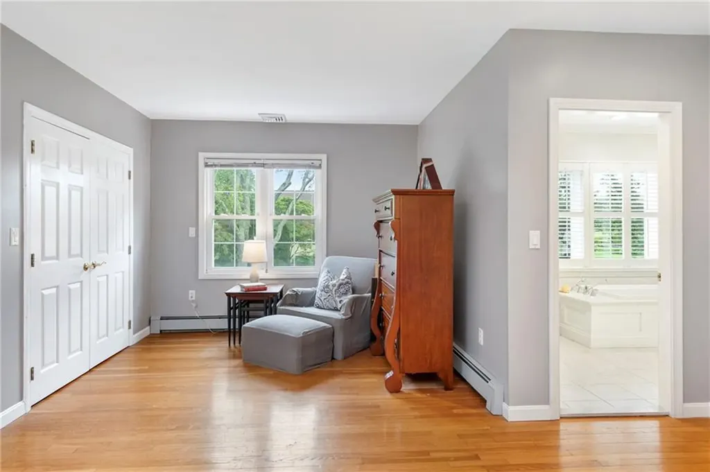 15 Roger Williams Court Portsmouth RI 02871