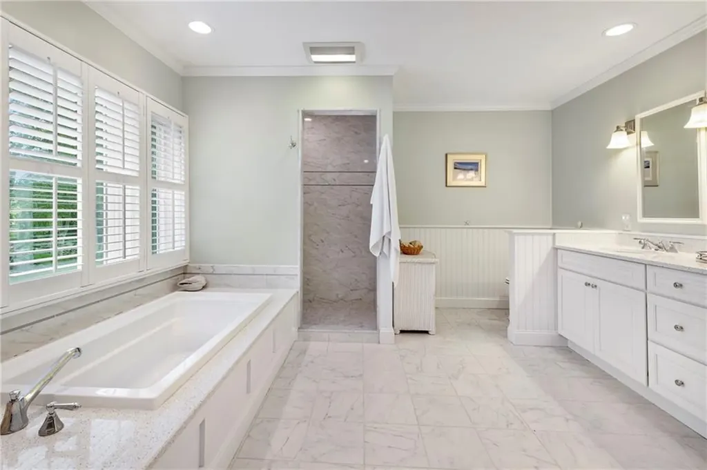 15 Roger Williams Court Portsmouth RI 02871