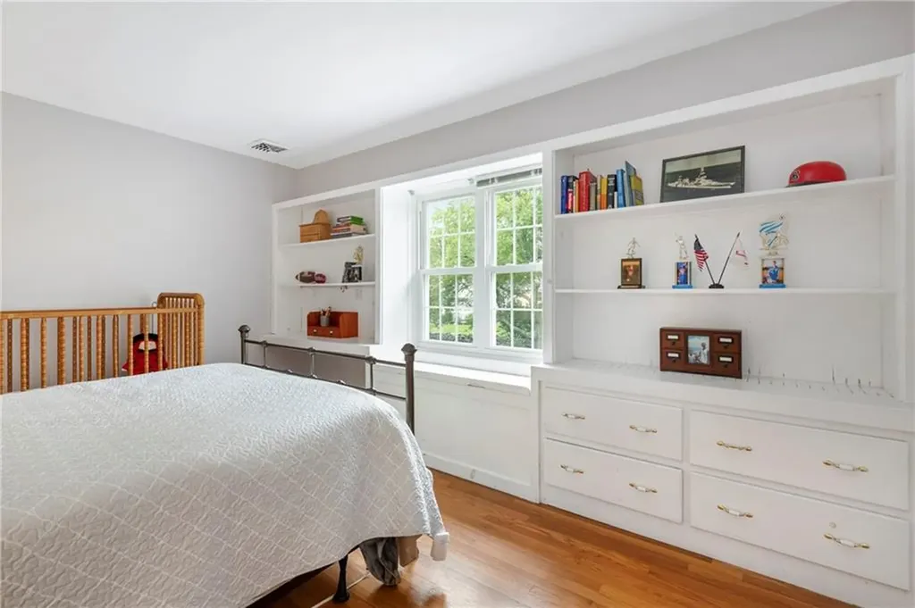 15 Roger Williams Court Portsmouth RI 02871