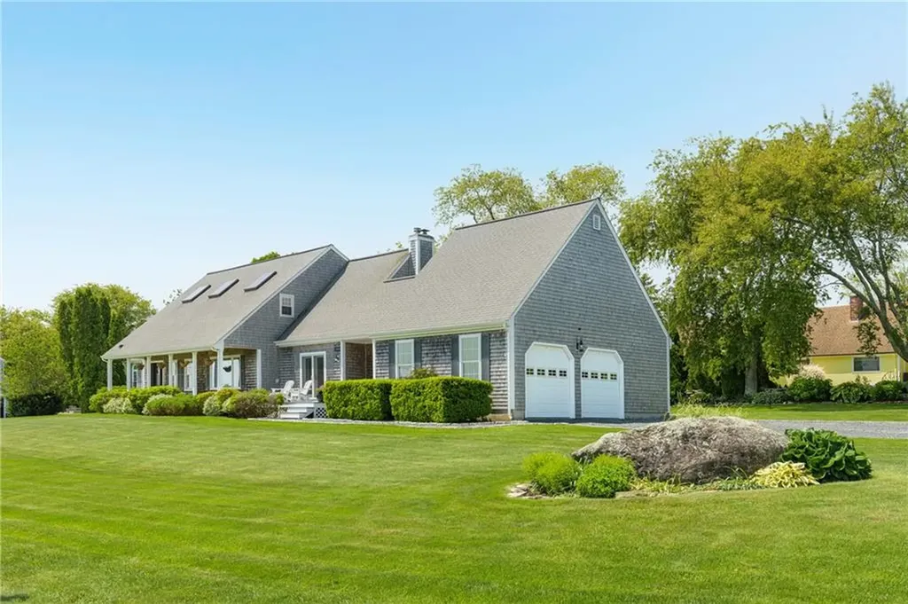 15 Roger Williams Court Portsmouth RI 02871