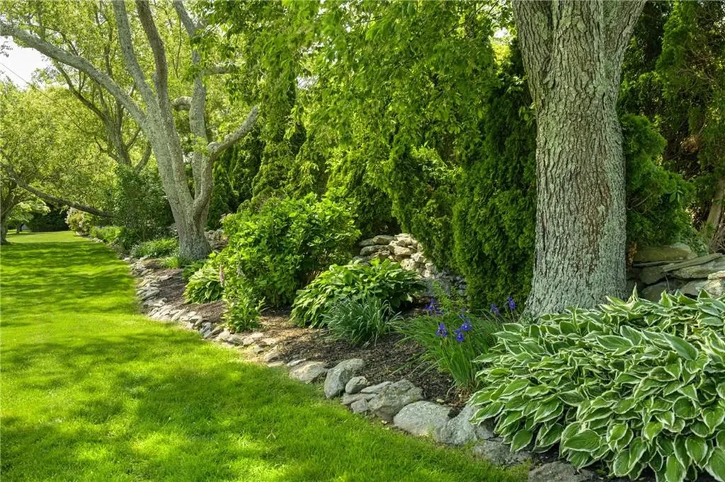 15 Roger Williams Court Portsmouth RI 02871