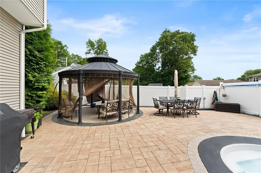 1710 Phenix Avenue Cranston RI 02921