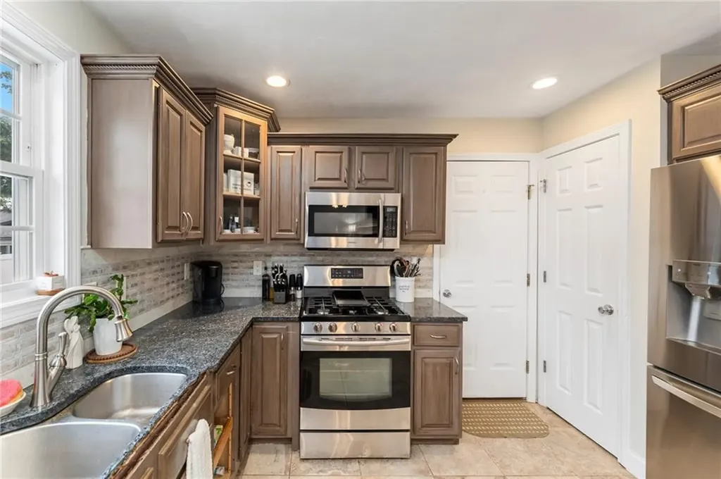 1710 Phenix Avenue Cranston RI 02921