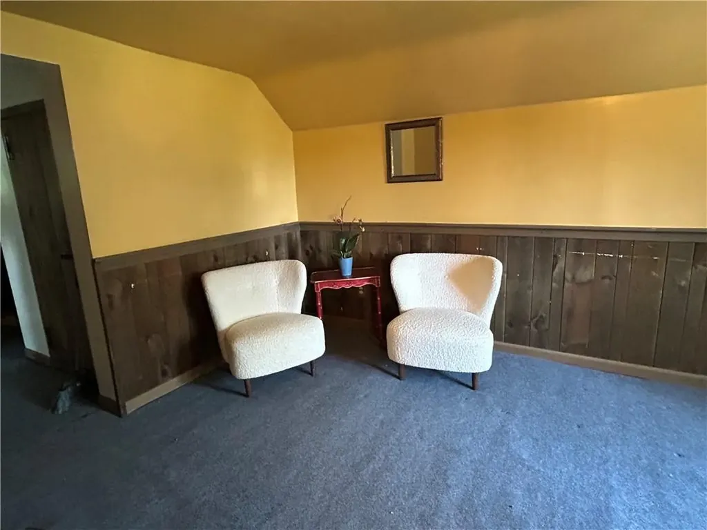 175 Oakland Avenue Cranston RI 02910