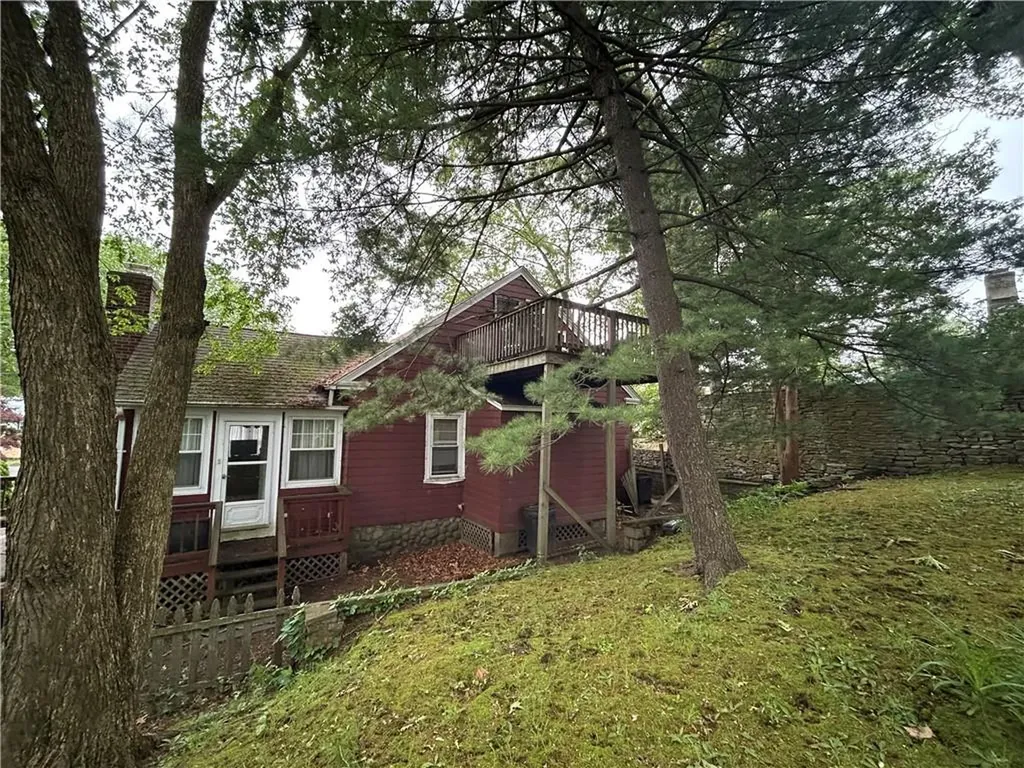 175 Oakland Avenue Cranston RI 02910