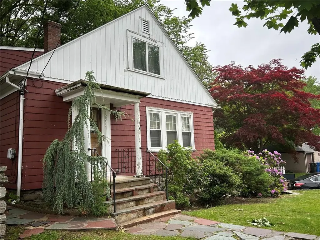 175 Oakland Avenue Cranston RI 02910