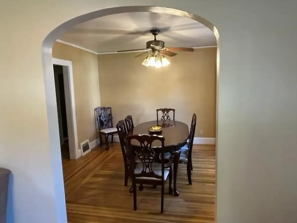 175 Oakland Avenue Cranston RI 02910