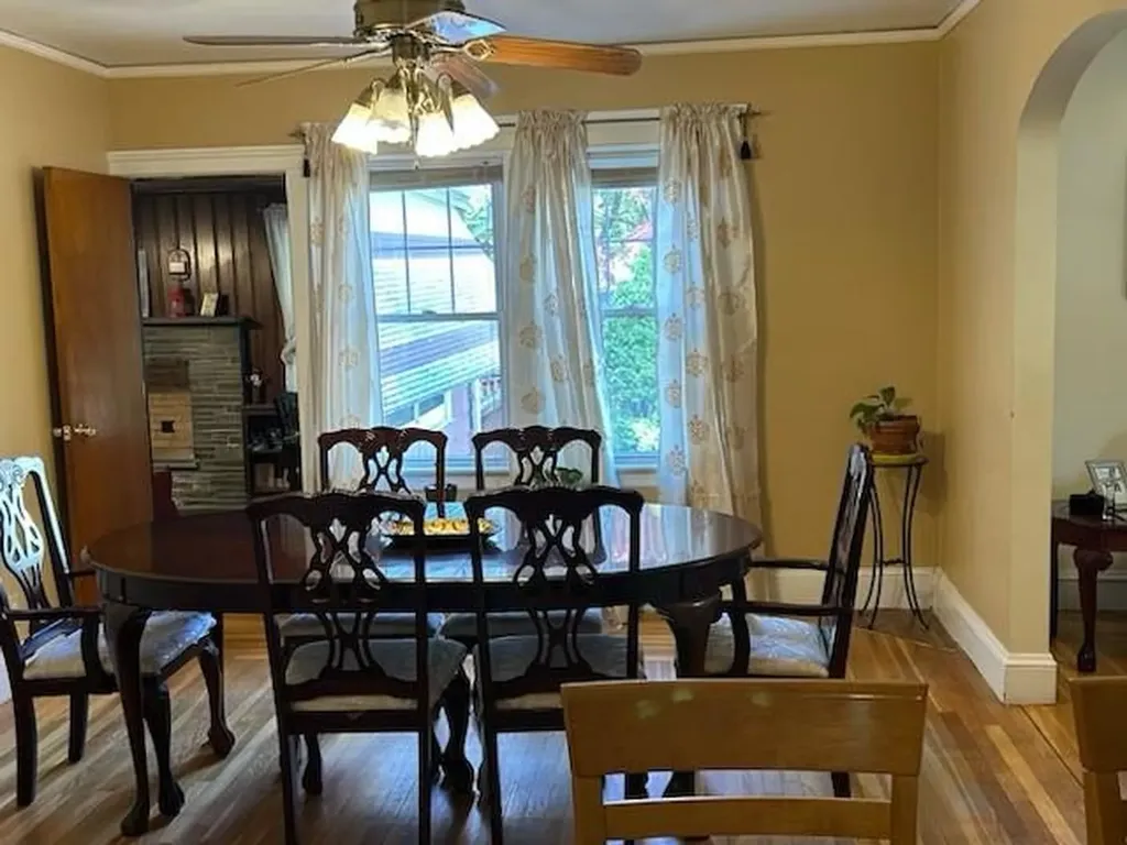 175 Oakland Avenue Cranston RI 02910