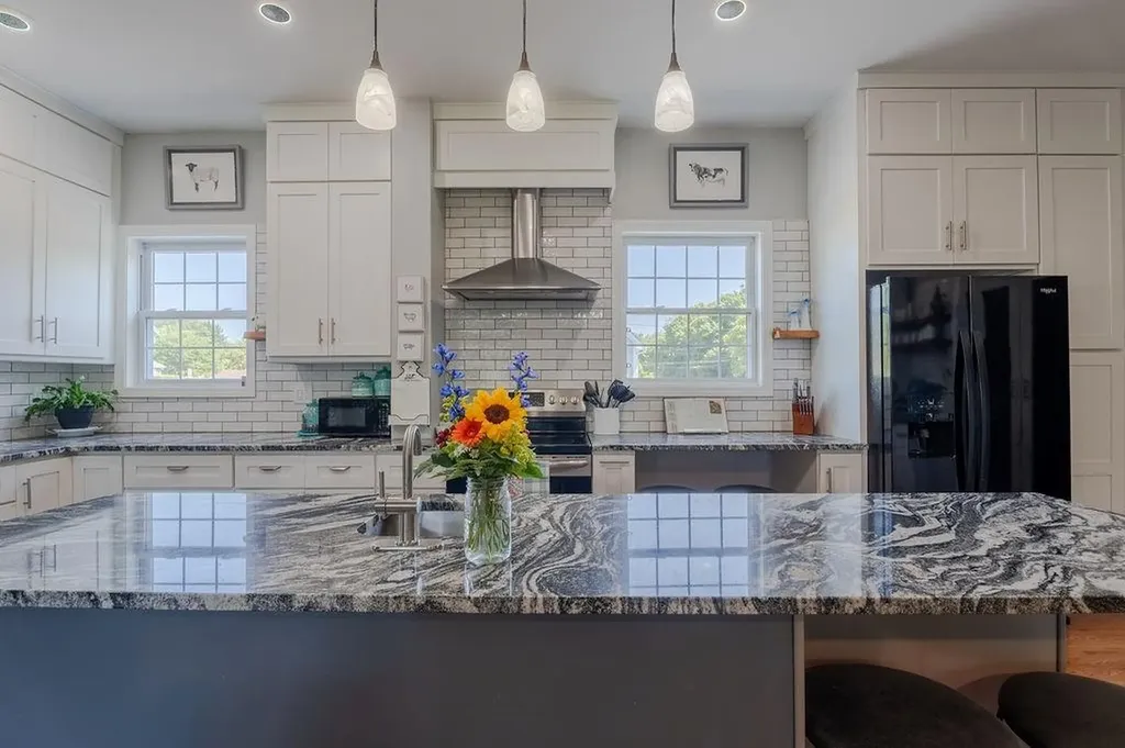71 Vinton Avenue Cranston RI 02920