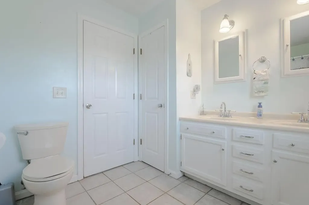 71 Vinton Avenue Cranston RI 02920