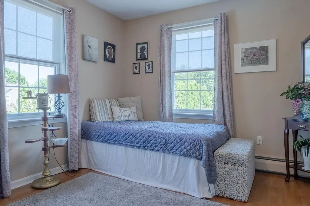 71 Vinton Avenue Cranston RI 02920