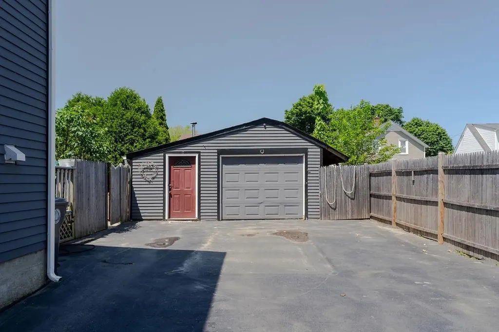 71 Vinton Avenue Cranston RI 02920