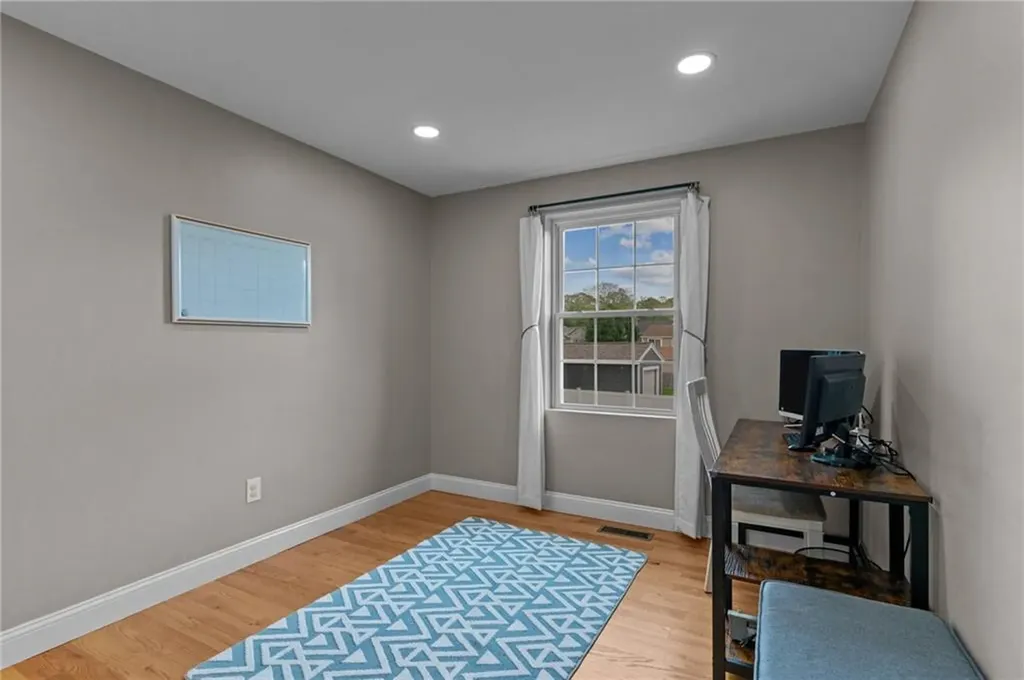 92 Dewolf Avenue Bristol RI 02809