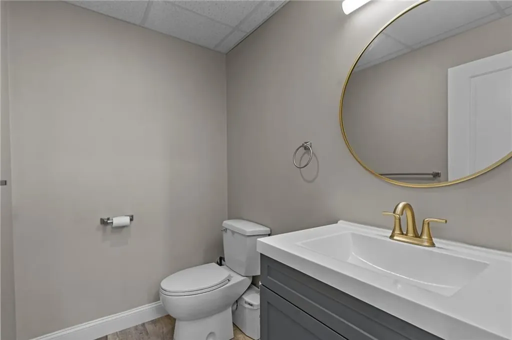 92 Dewolf Avenue Bristol RI 02809