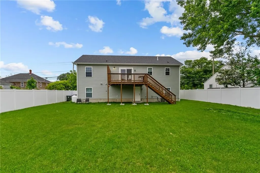 92 Dewolf Avenue Bristol RI 02809