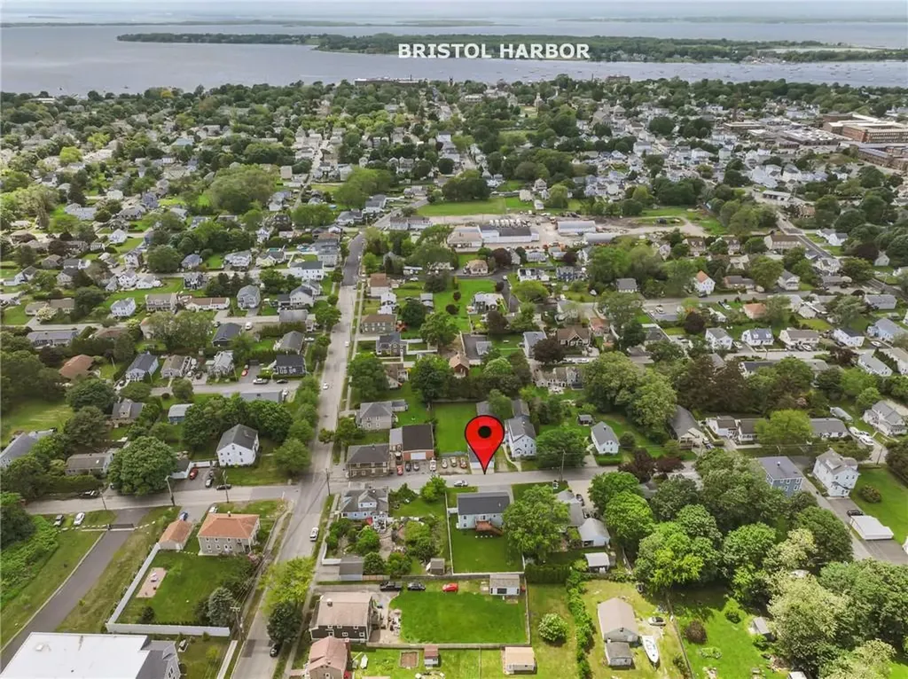 92 Dewolf Avenue Bristol RI 02809