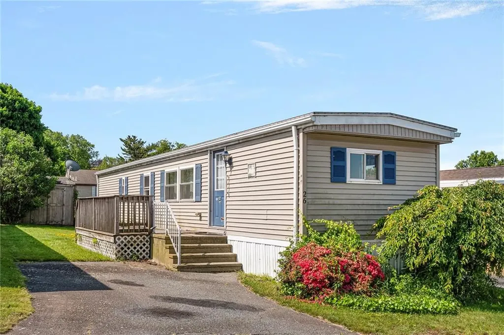 26 Bayview Park Middletown RI 02842