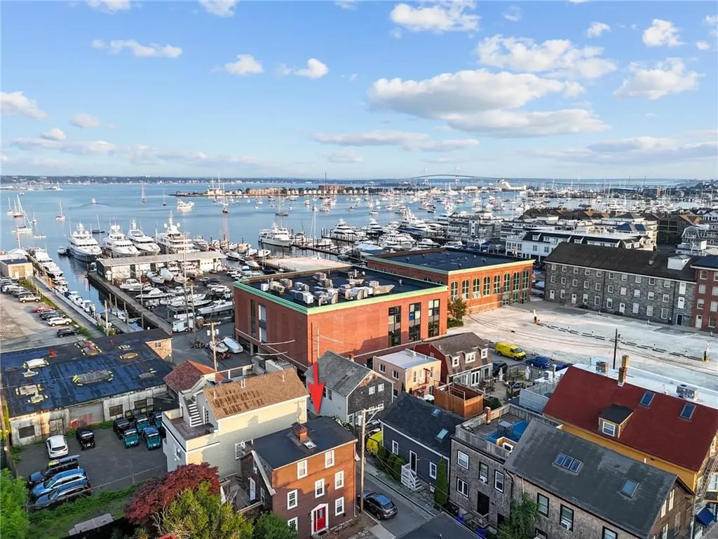 10 West Extension Street Newport RI 02840