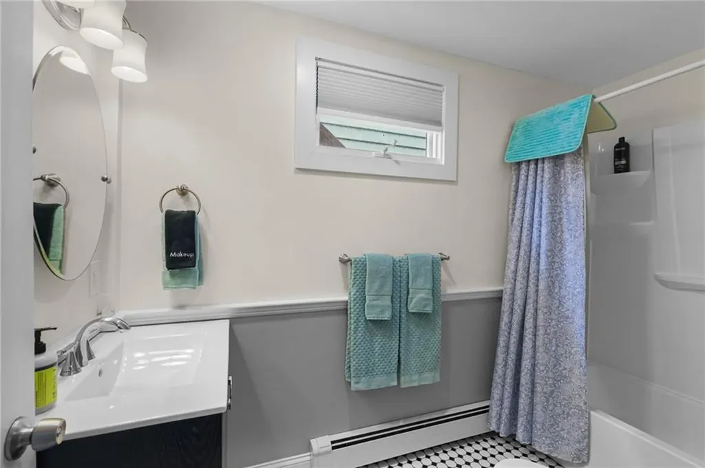 10 West Extension Street Newport RI 02840