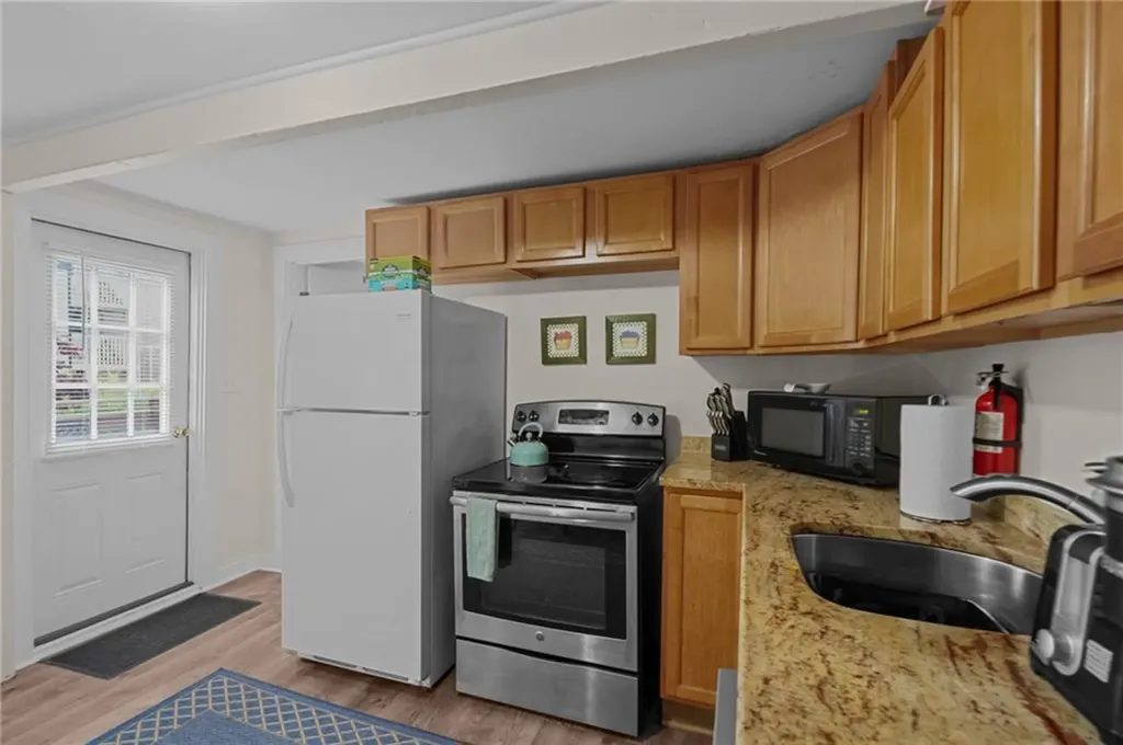 10 West Extension Street Newport RI 02840