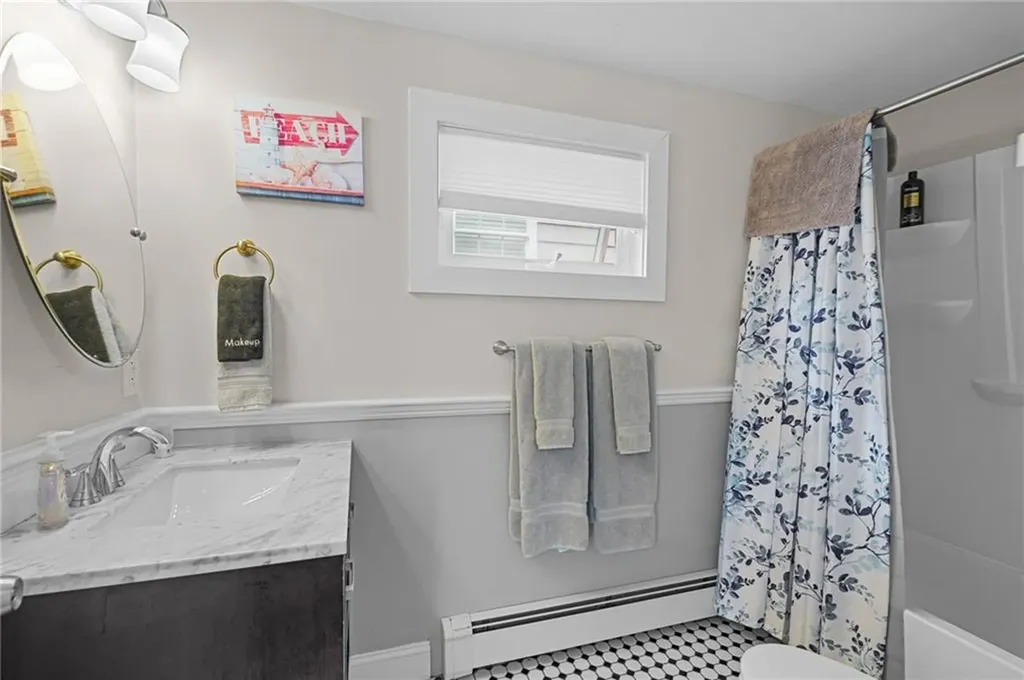 10 West Extension Street Newport RI 02840