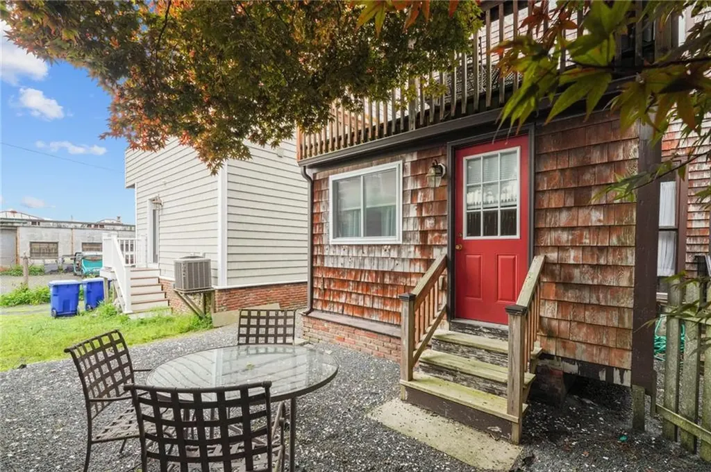 10 West Extension Street Newport RI 02840