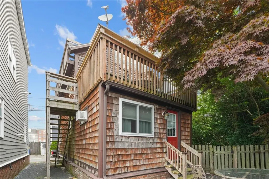 10 West Extension Street Newport RI 02840