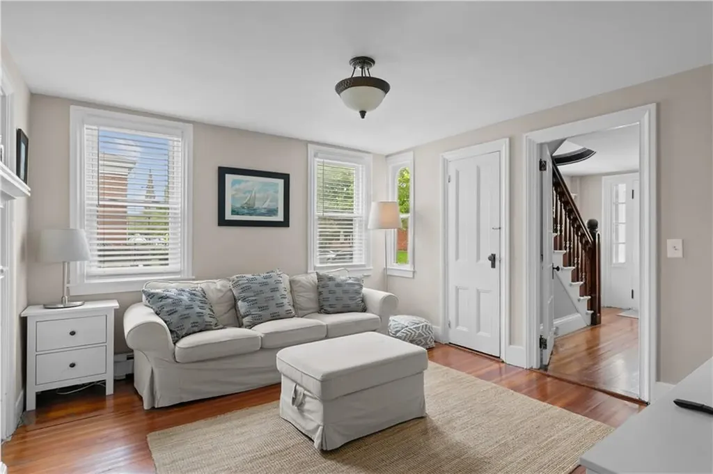 325 Spring Street Newport RI 02840