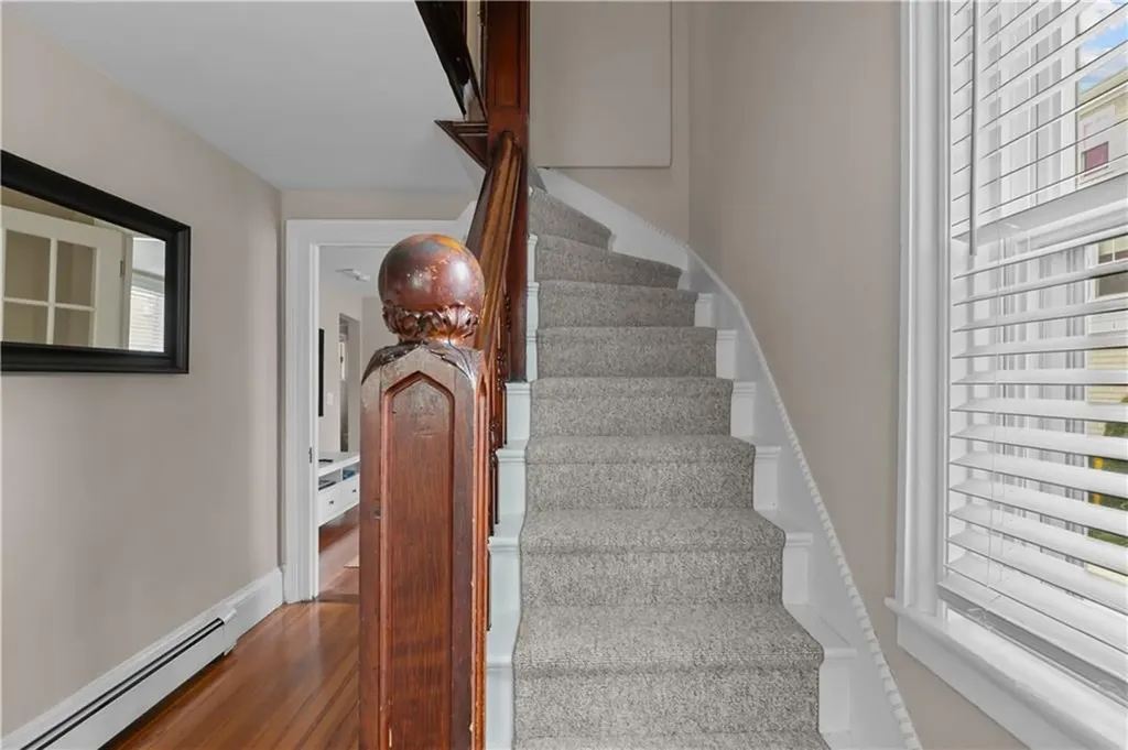 325 Spring Street Newport RI 02840