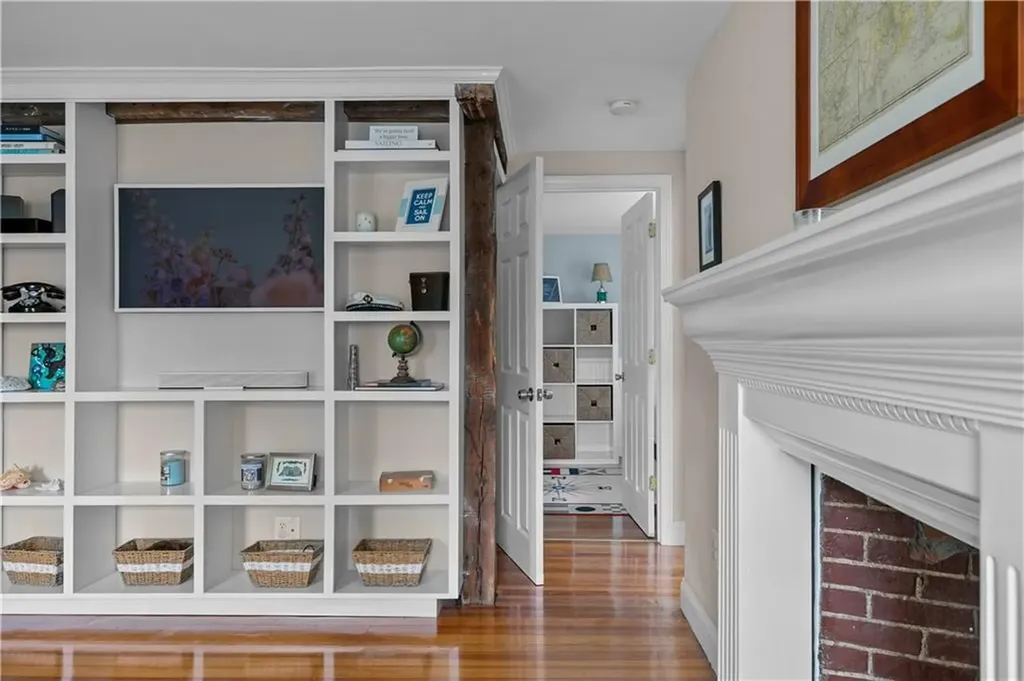 325 Spring Street Newport RI 02840
