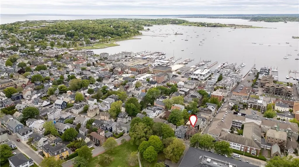 325 Spring Street Newport RI 02840