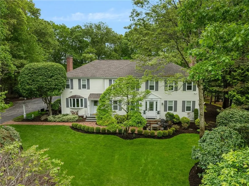 120 Fox Run East Greenwich RI 02818