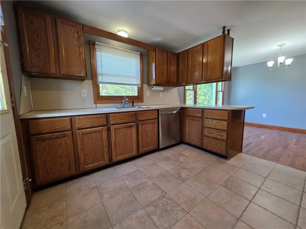 114 Florida Avenue Cranston RI 02920